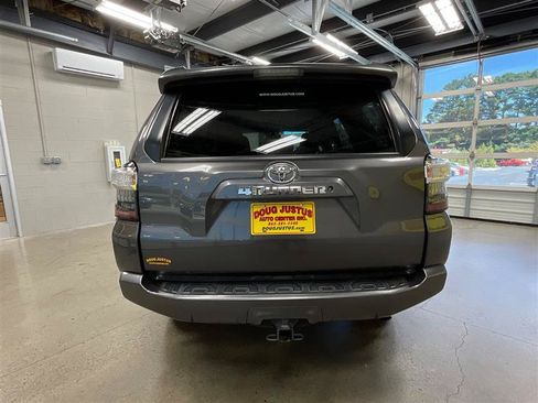 Used 2014 Toyota 4Runner SR5 RWD image 4