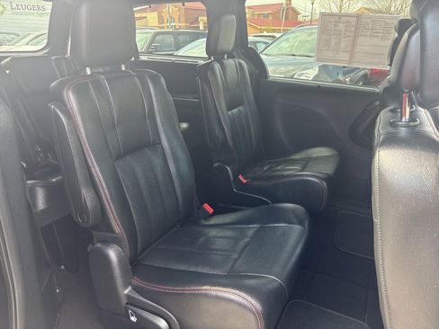 Used 2015 Dodge Grand Caravan R/T w/ Driver Convenience Group image 21