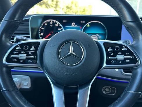Used 2022 Mercedes-Benz GLS 450 4MATIC image 23