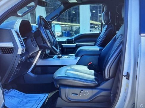 Used 2018 Ford F150 Platinum w/ Equipment Group 701A Luxury AWD/4WD image 5