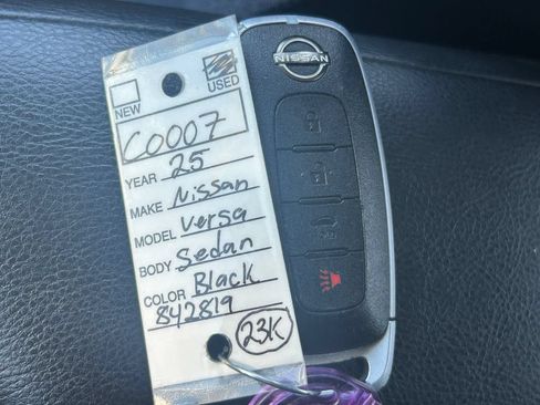 Used 2025 Nissan Versa SV FWD image 34