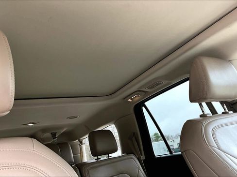 Used 2023 Ford Expedition Max Limited image 14