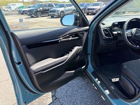 New 2026 Kia Seltos S AWD/4WD image 10
