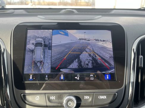 Used 2022 Chevrolet Equinox LT image 18