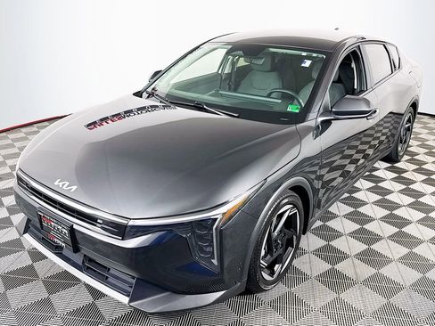 Used 2025 Kia K4 EX FWD image 3