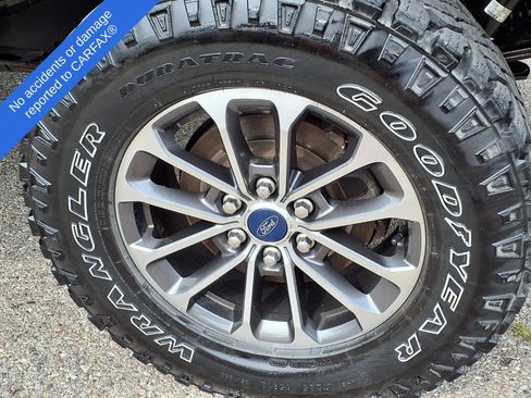 Used 2019 Ford F150 XLT w/ Equipment Group 302A Luxury AWD/4WD image 9