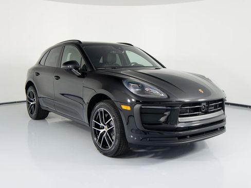 New 2026 Porsche Macan AWD/4WD image 12