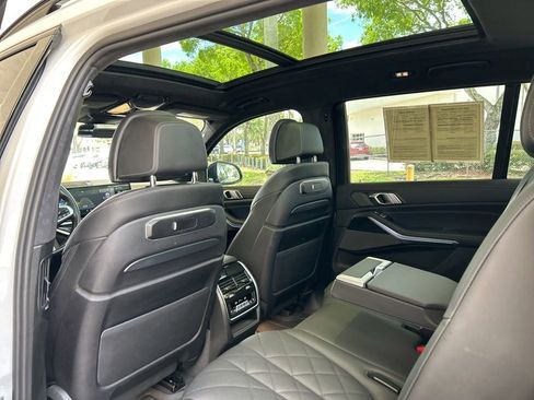 Used 2024 BMW X7 xDrive40i w/ M Sport Package image 58