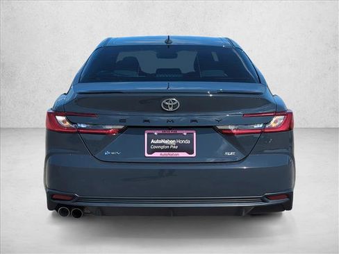 Used 2025 Toyota Camry SE w/ Convenience Package FWD image 7