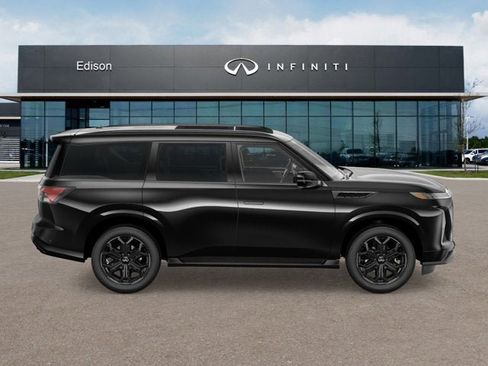 New 2026 INFINITI QX80 4WD w/ Sport Exterior Package image 6
