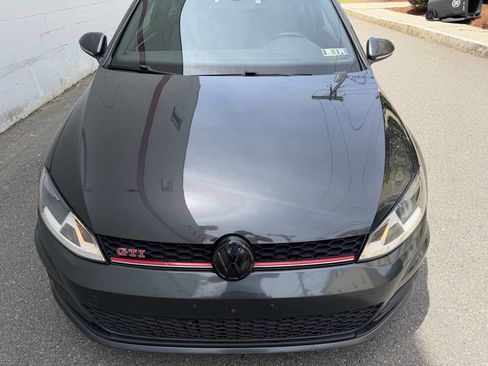 Used 2016 Volkswagen GTI SE FWD image 11
