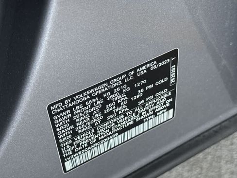 Certified 2024 Volkswagen Atlas Cross Sport SE FWD image 29