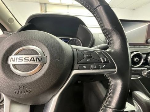 Used 2022 Nissan Sentra SV FWD image 8