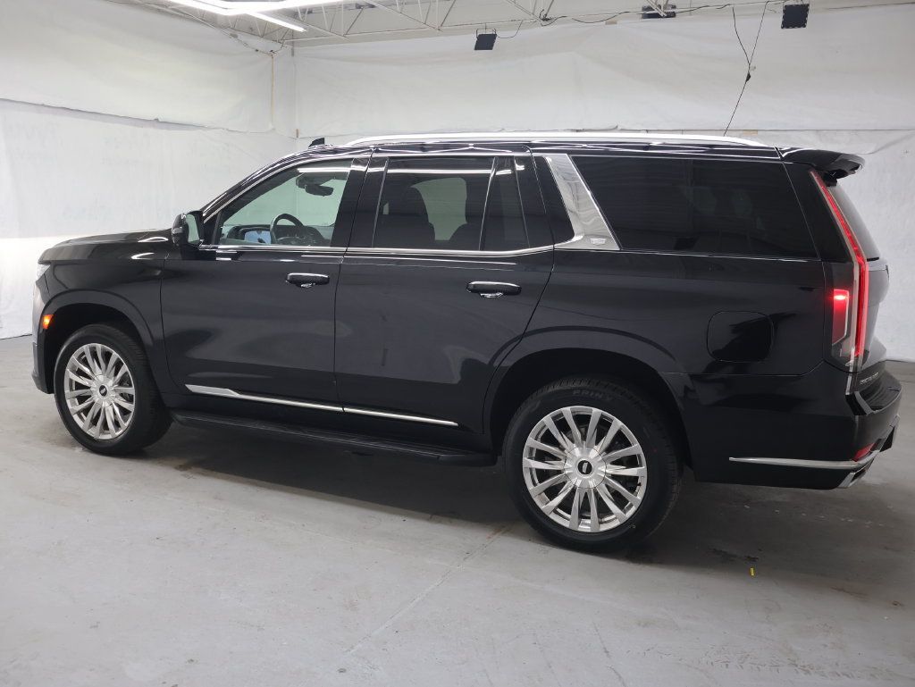 Used 2022 Cadillac Escalade Premium Luxury AWD/4WD image 4
