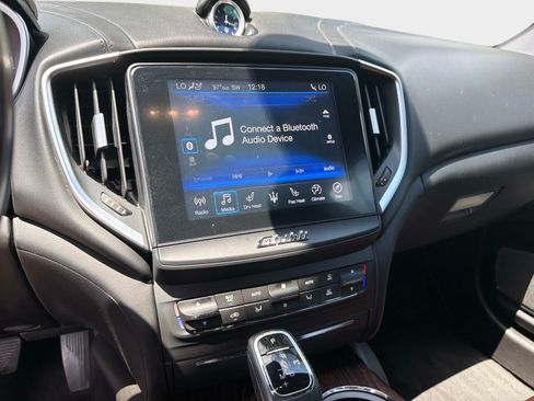 Used 2019 Maserati Ghibli S GranLusso RWD image 21