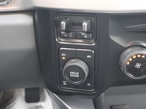 New 2026 Ford F250 XLT w/ XLT Premium Package AWD/4WD image 23