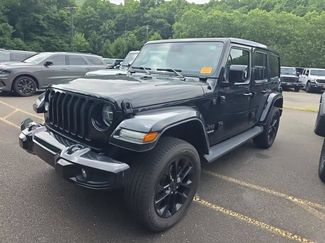 Used 2022 Jeep Wrangler Unlimited Sahara AWD/4WD video 3