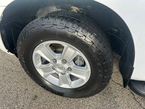 Used 2019 Toyota Sequoia SR5 image 36