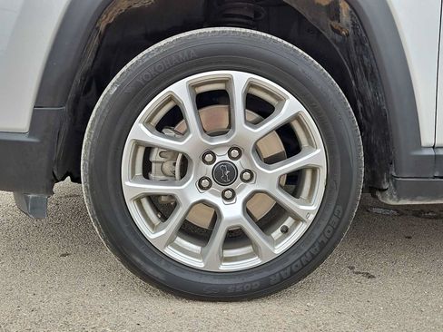 Used 2025 Jeep Compass Limited AWD/4WD image 12