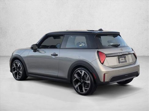 Certified 2025 MINI Cooper S image 8