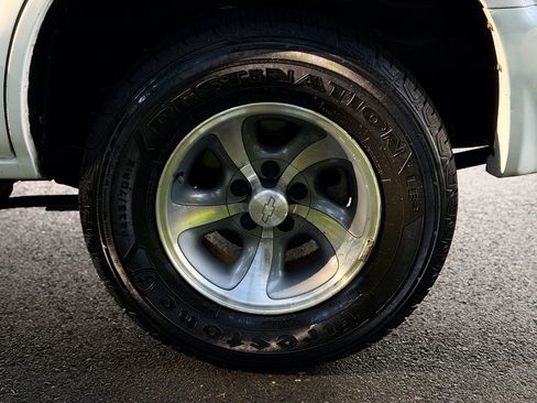 Used 2004 Chevrolet Blazer LS w/ Preferred Equipment Group image 56