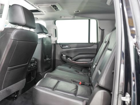 Used 2020 GMC Yukon XL SLT w/ Open Road Package AWD/4WD image 16