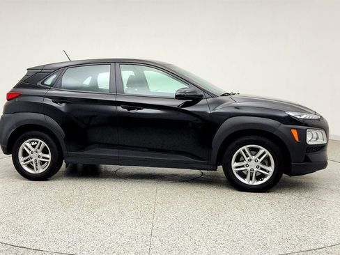 Used 2021 Hyundai Kona SE FWD image 4