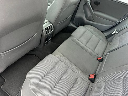 Used 2011 Volkswagen Golf TDI FWD image 12