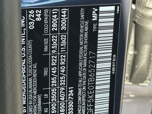 New 2026 Mercedes-Benz GLS 450 4MATIC image 36