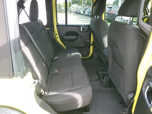 Used 2023 Jeep Wrangler Sport image 11