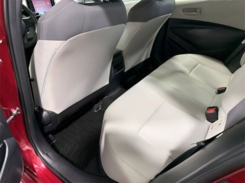Used 2022 Toyota Corolla LE image 28