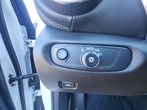 Used 2020 Chevrolet Blazer LT image 20