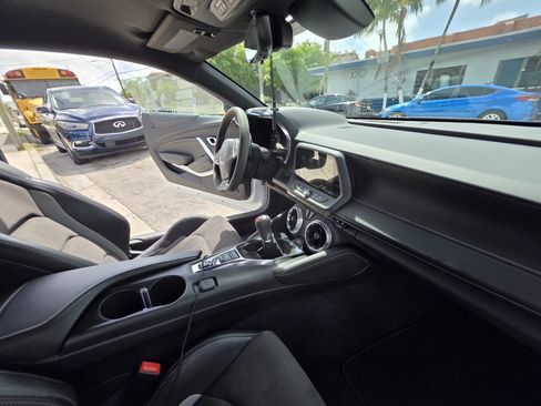 Used 2022 Chevrolet Camaro SS RWD image 29