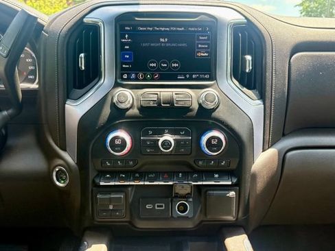 Used 2019 GMC Sierra 1500 SLT w/ SLT Premium Plus Package AWD/4WD image 23