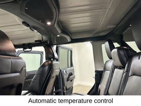 Used 2025 Jeep Wrangler Unlimited Rubicon w/ Safety Group AWD/4WD image 31
