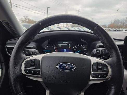 Used 2021 Ford Explorer XLT w/ Equipment Group 202A image 36