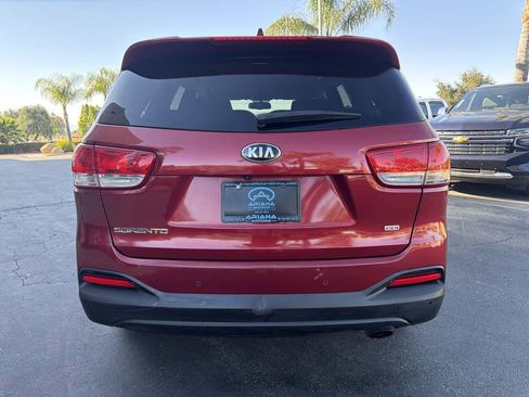 Used 2016 Kia Sorento FWD w/ LX Convenience Package image 12