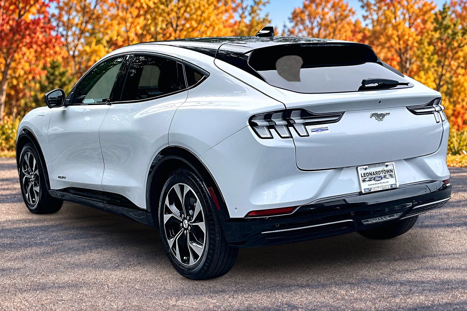 Used 2023 Ford Mustang Mach-E Premium RWD image 15