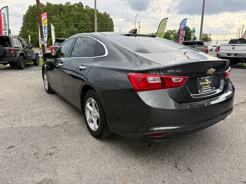 Used 2018 Chevrolet Malibu LS FWD image 9