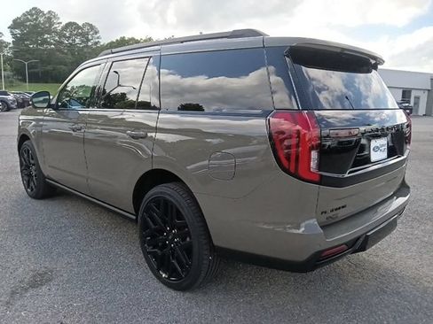 New 2026 Ford Expedition Platinum w/ Stealth Performance Package AWD/4WD image 5