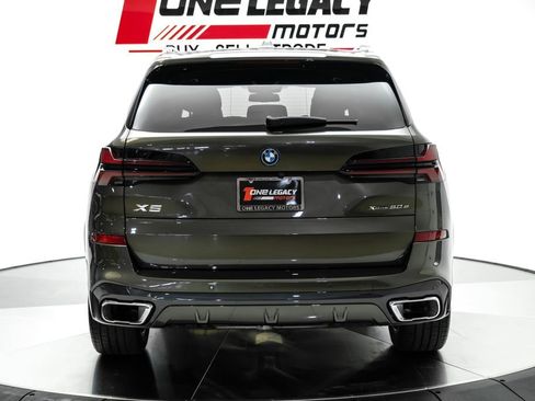 Used 2024 BMW X5 xDrive50e w/ M Sport Package AWD/4WD image 11