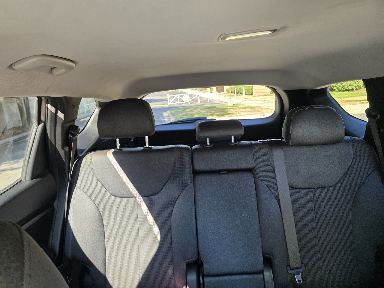 Used 2019 Hyundai Santa Fe SE AWD/4WD image 18