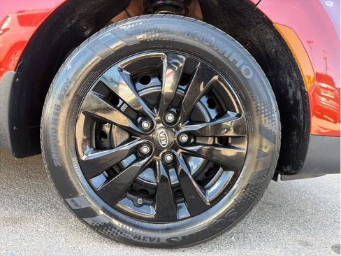 Used 2020 Kia Soul LX FWD image 24