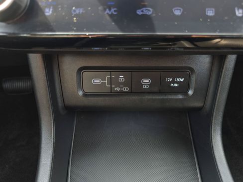 Used 2025 Hyundai Tucson Limited AWD/4WD image 24