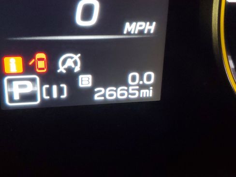 Used 2025 Subaru Crosstrek 2.5i Sport w/ Crosstrek Mirror Package image 28