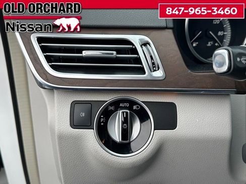 Used 2014 Mercedes-Benz E 350 4MATIC Sedan image 10