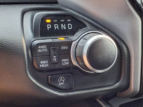 Used 2022 RAM 1500 Big Horn AWD/4WD image 17