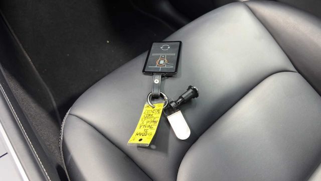 Used 2021 Tesla Model Y Long Range AWD/4WD image 22
