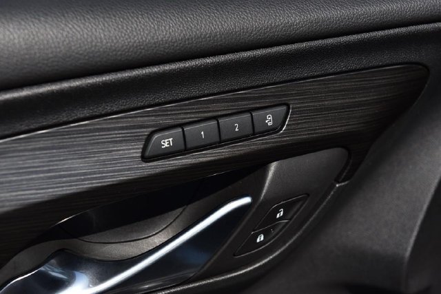 Used 2022 GMC Terrain SLT FWD image 10