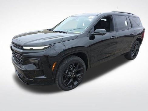 Used 2024 Chevrolet Traverse RS w/ LPO, Floor Liner Package image 5